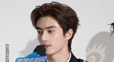 杨晨晨裸体